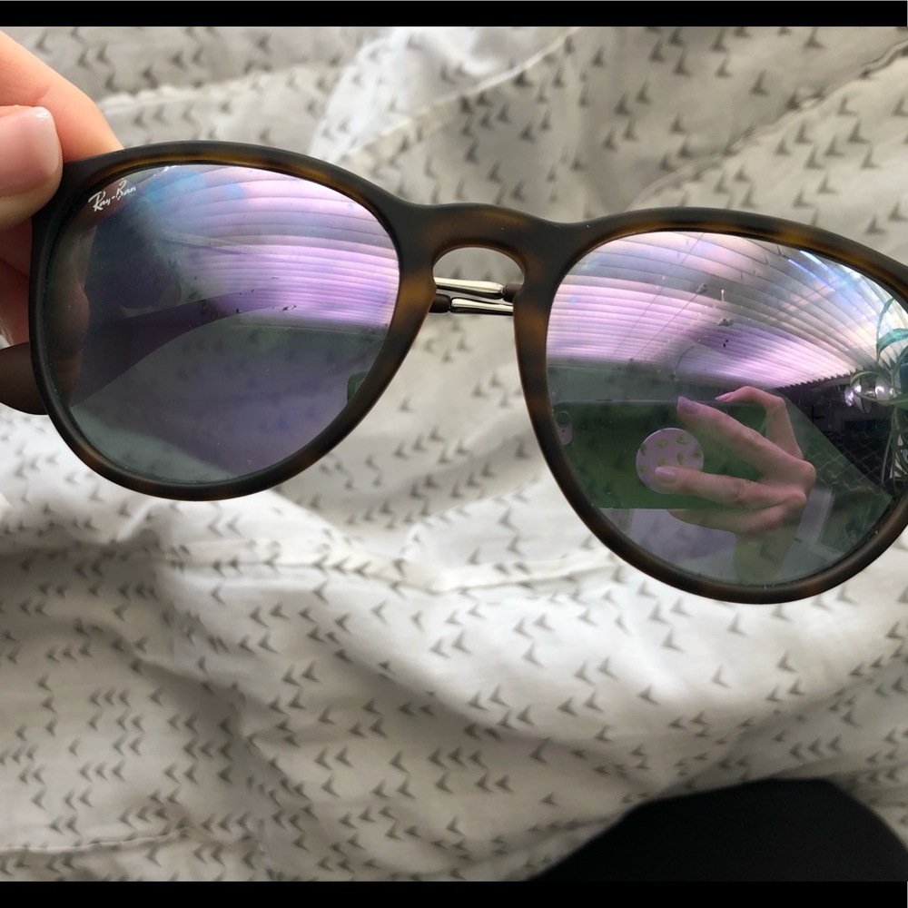 Ray-Ban Erika 865 / 4V Sunglasses